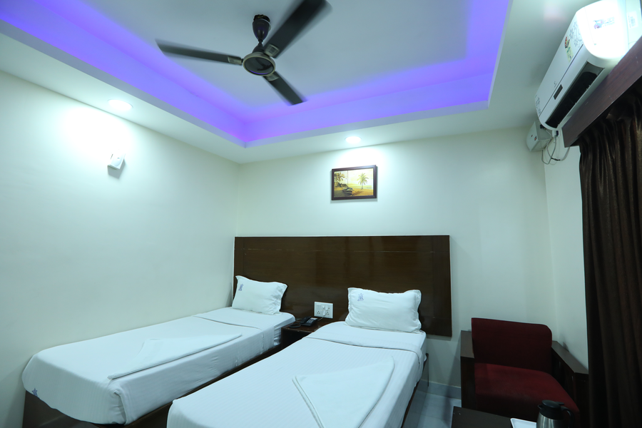 hotel rr international