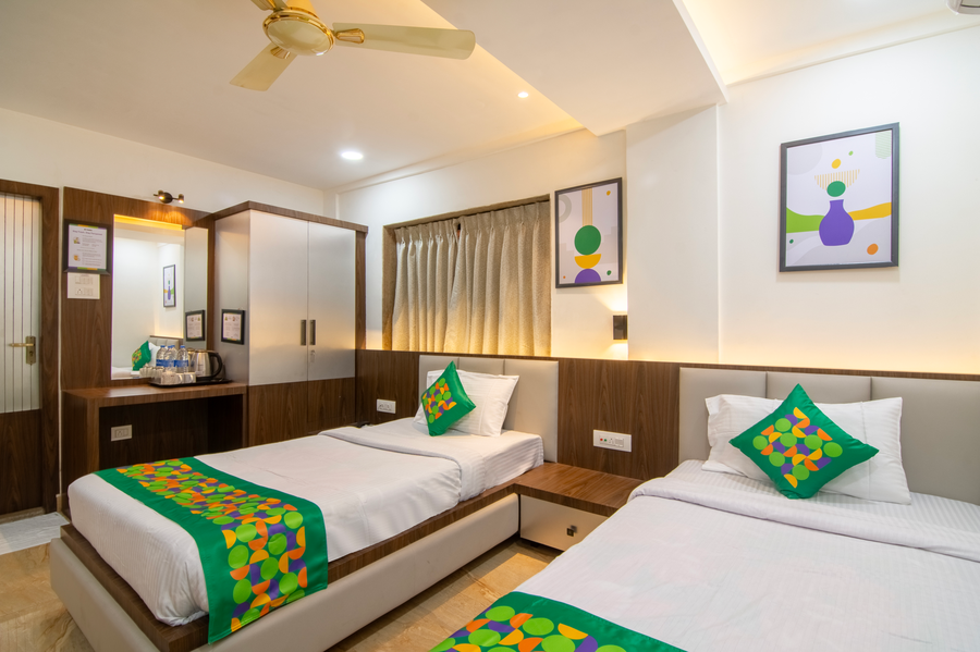 treebo petals suites and banquet new town