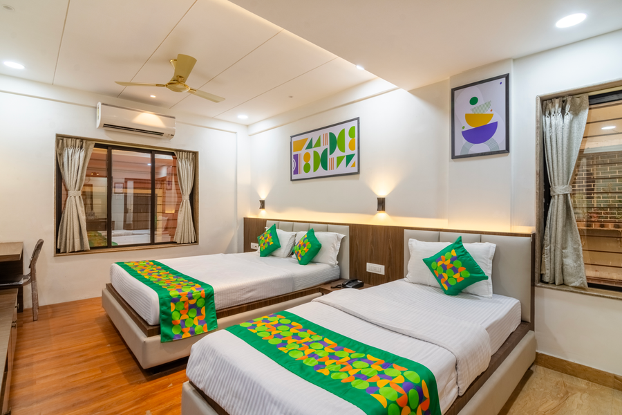 treebo petals suites and banquet new town
