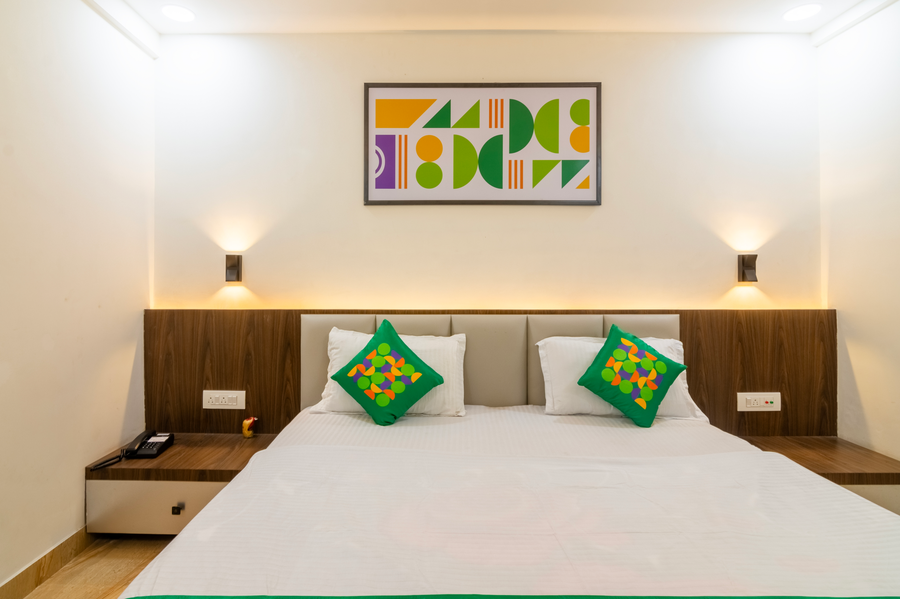 treebo petals suites and banquet new town