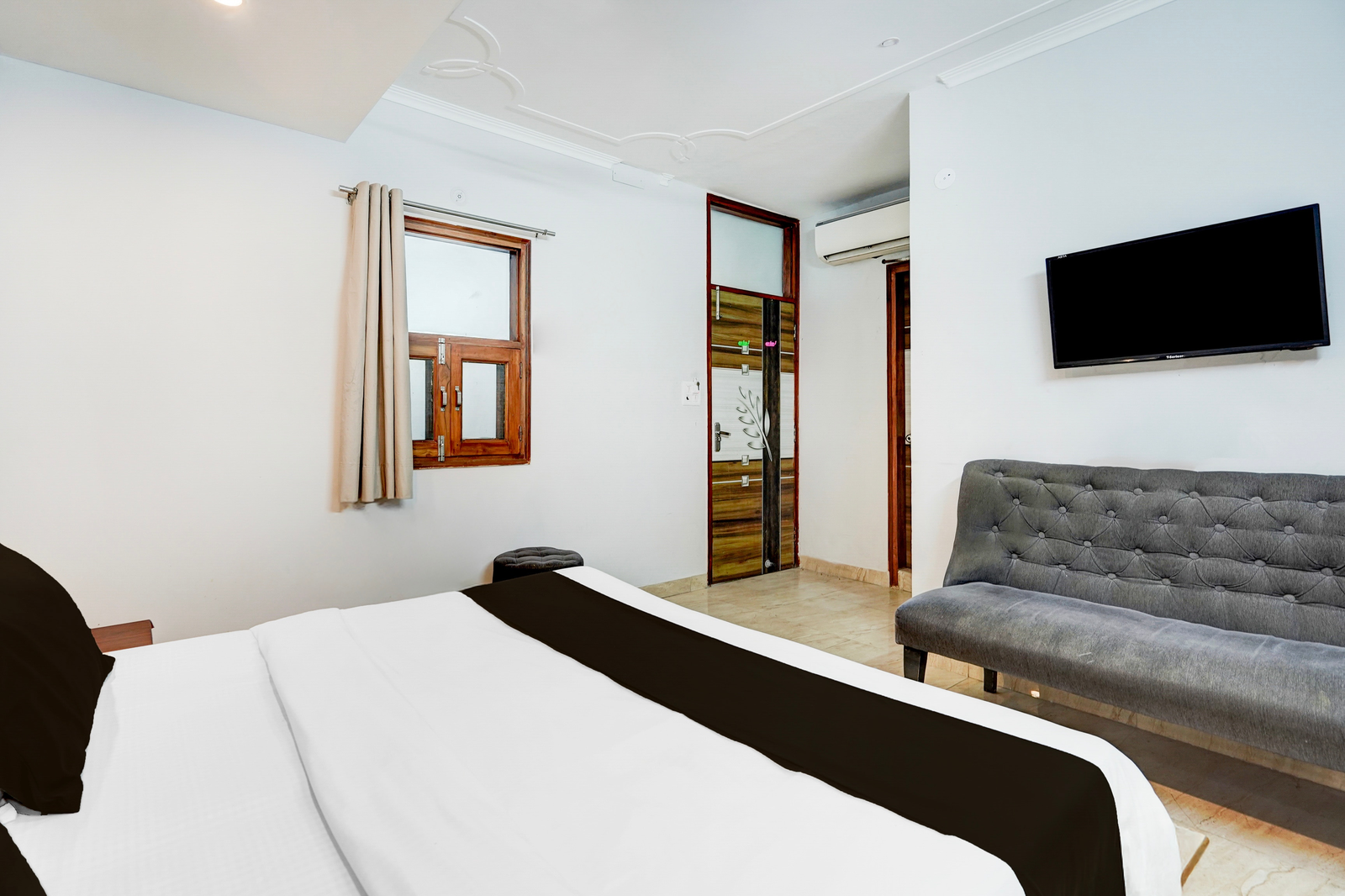 collection o sector 20 noida