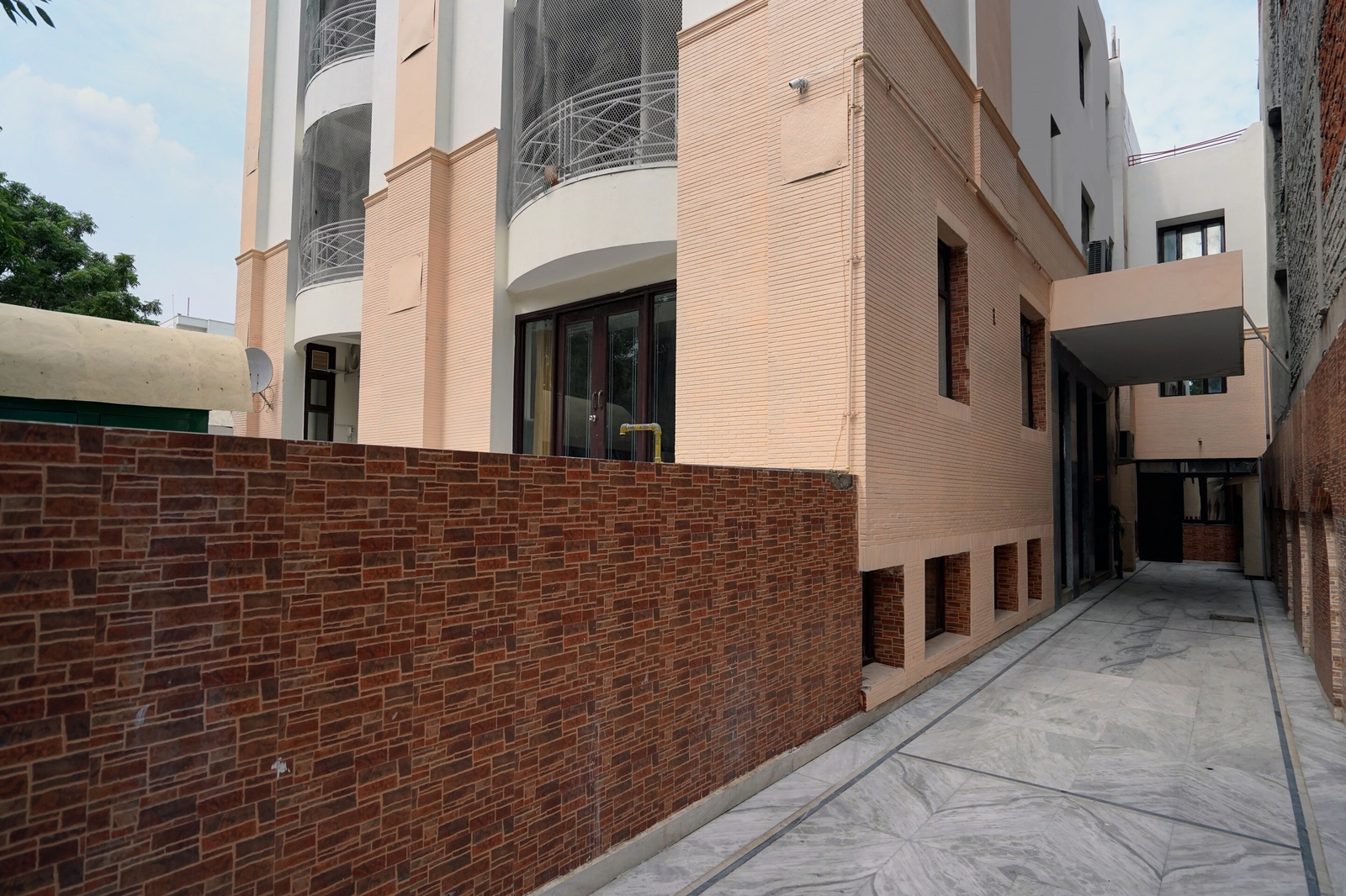 collection o royal residency s30