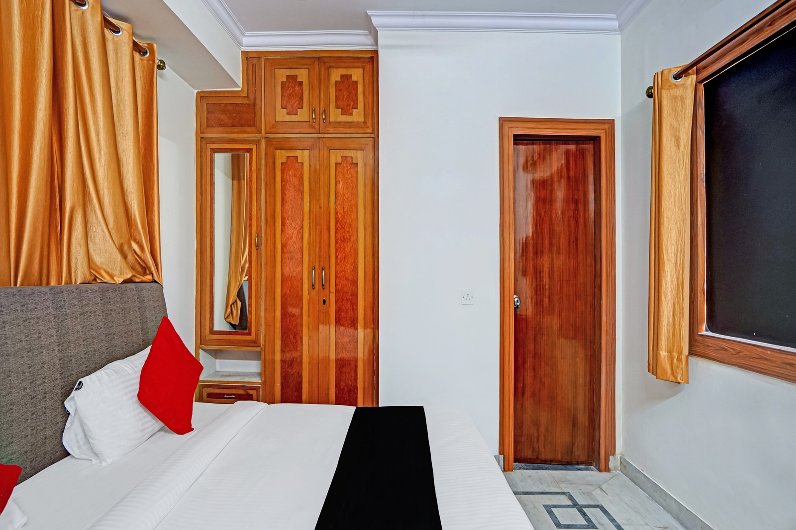 collection o royal residency s30