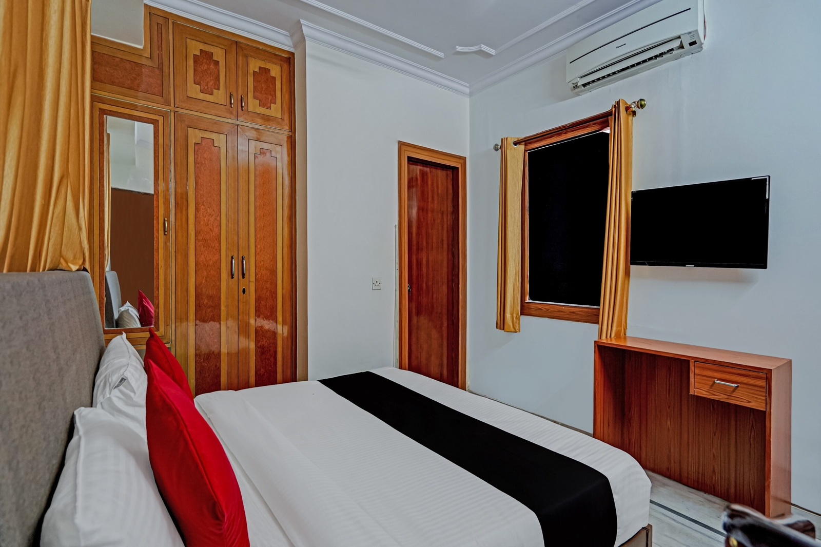 collection o royal residency s30