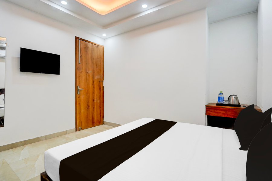 super townhouse sector 143b noida