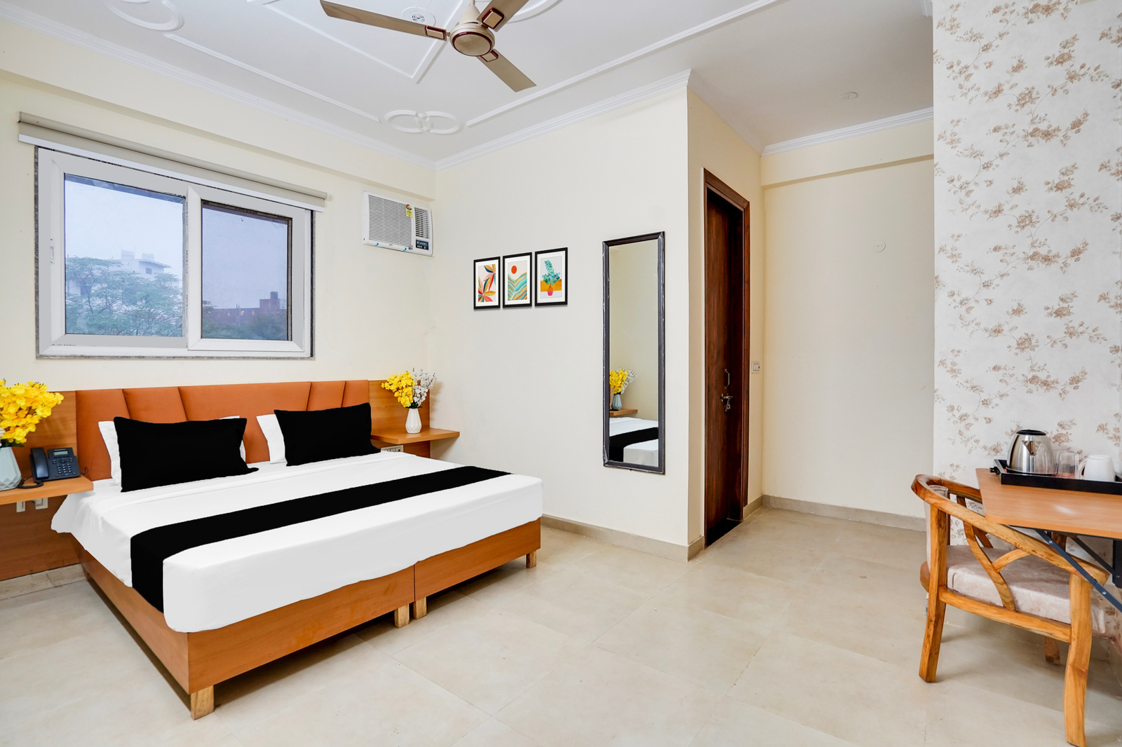 super townhouse sector 121 noida