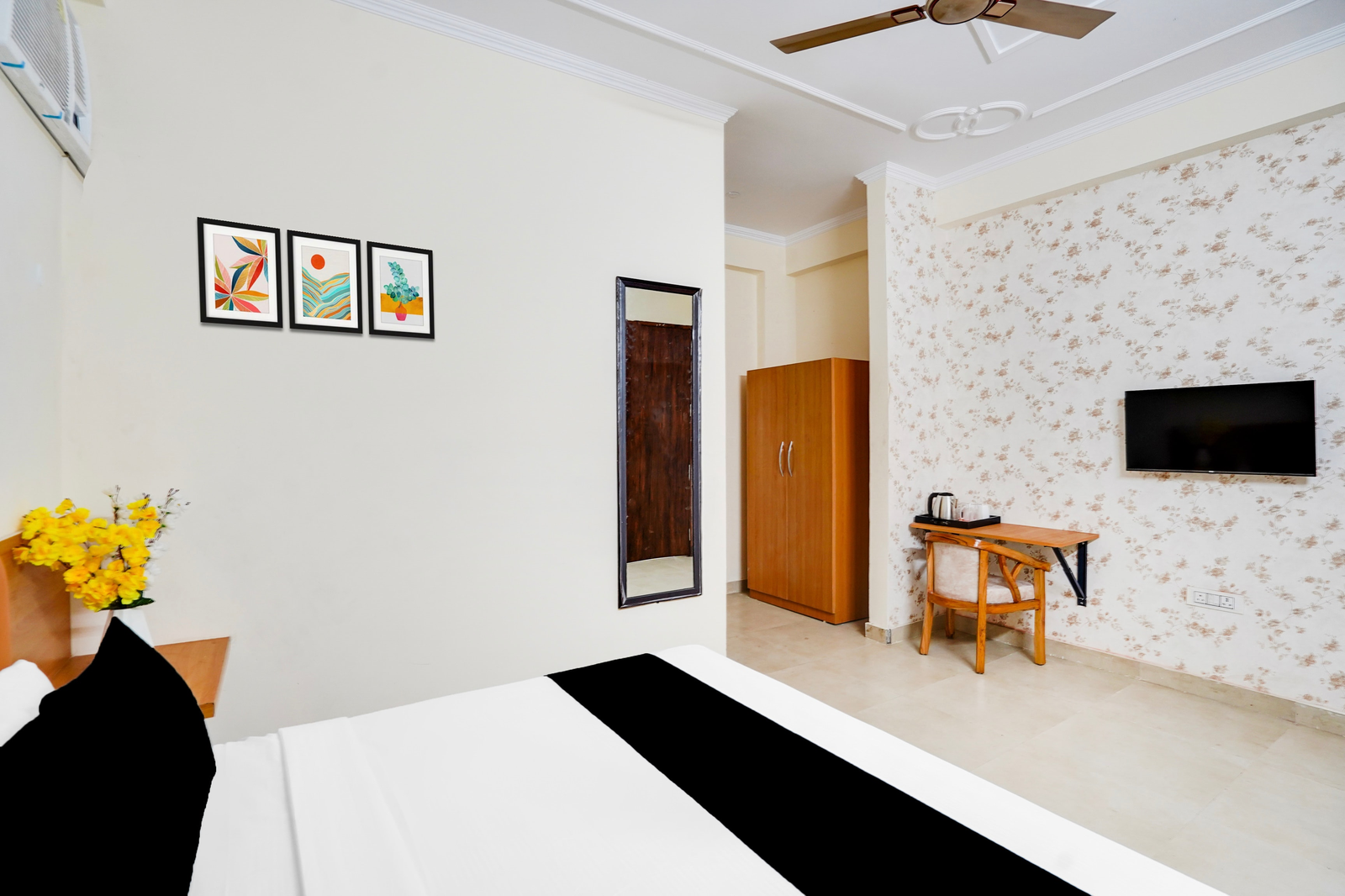 super townhouse sector 121 noida