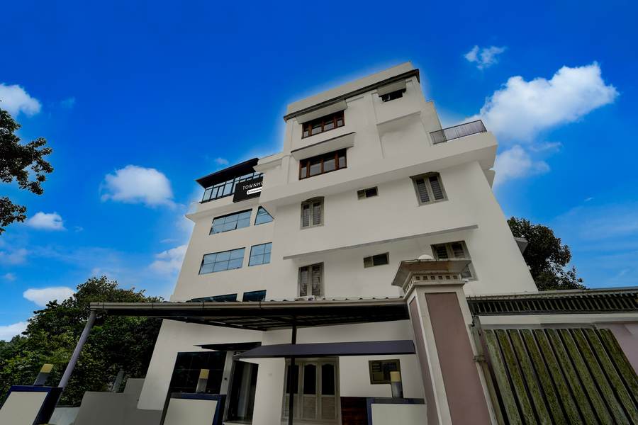 Townhouse Kodamolikunnu Road,,3 star