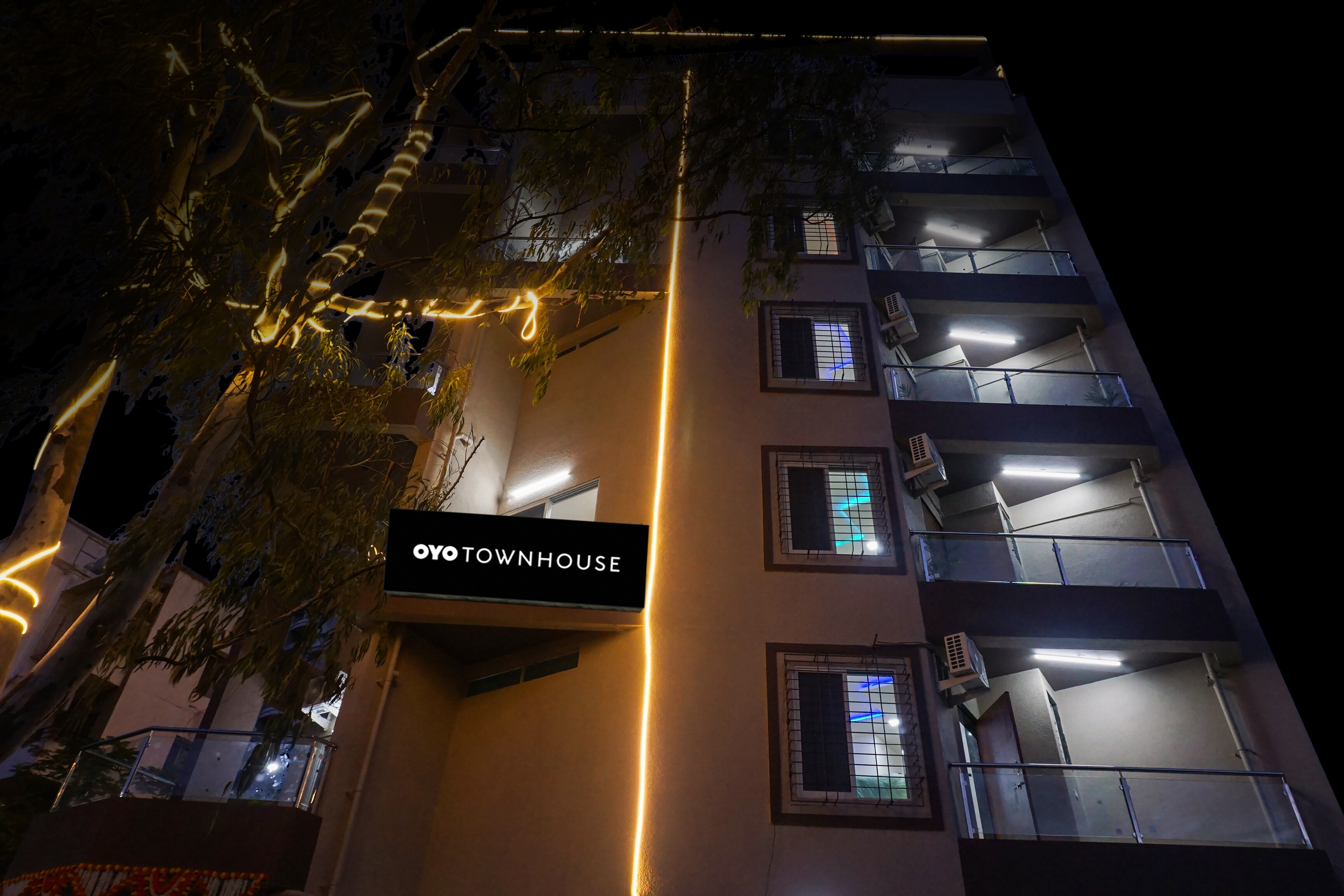 Townhouse Baner Pune Formerly Falcon Executive,Baner,4 star