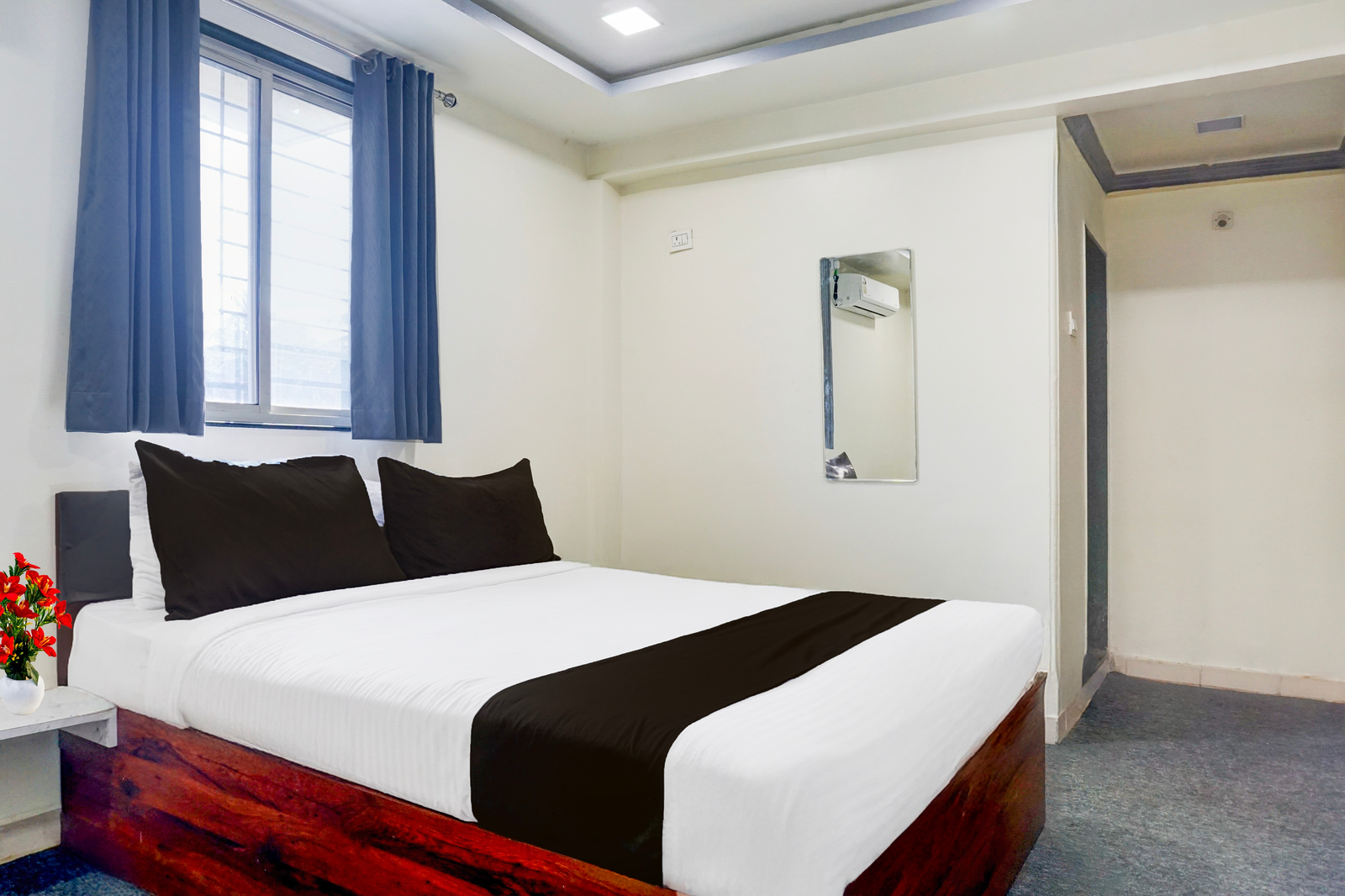 super collection o katraj near kk market