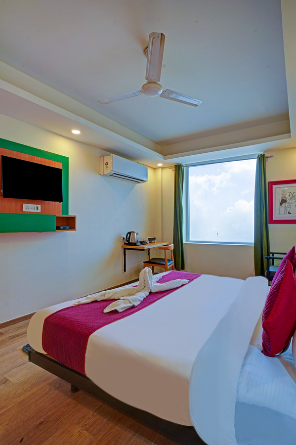 hotel aerostar grand at yashobhoomi convention center