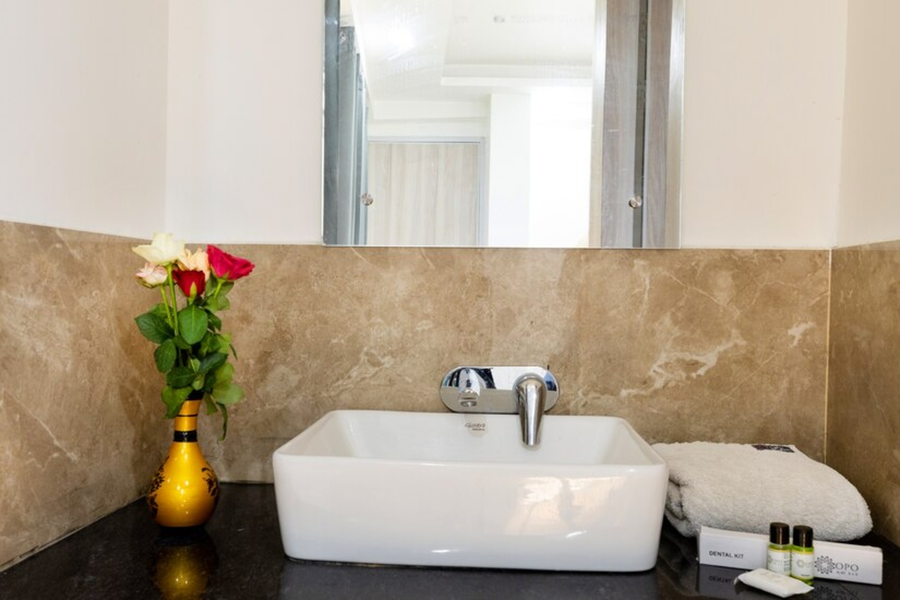 hotel evergreen stay