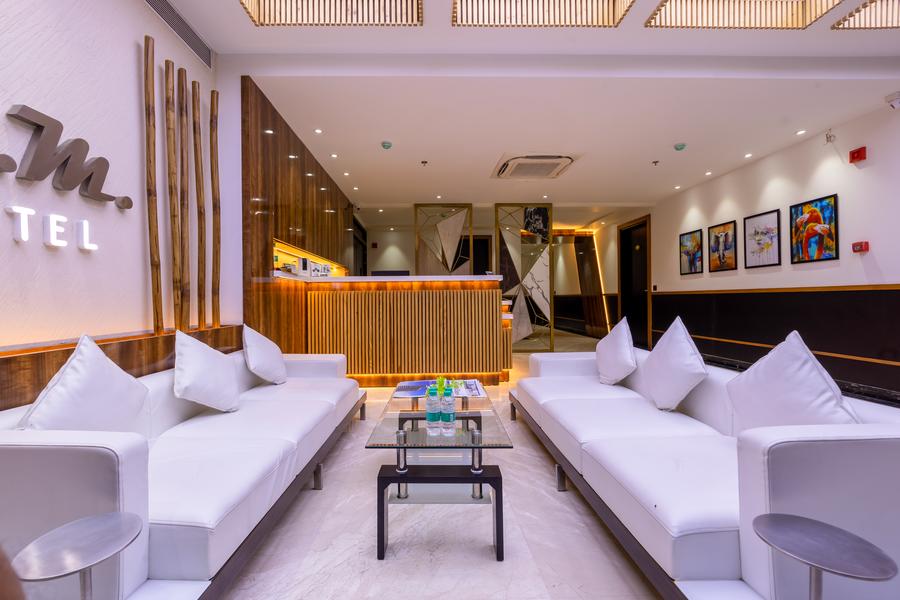 the sm hotel by rmr hotels