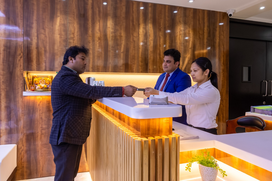 the sm hotel by rmr hotels