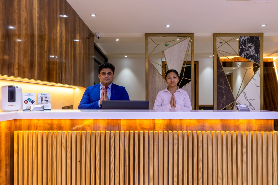 the sm hotel by rmr hotels