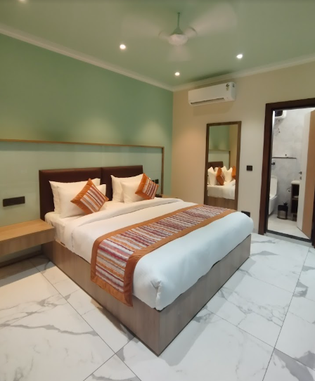 the sm hotel by rmr hotels