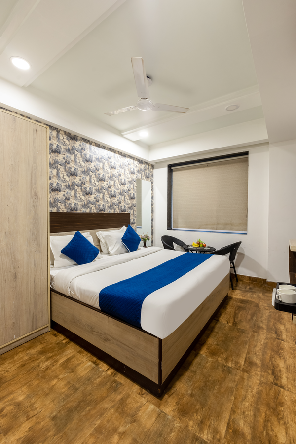 hotel aerostar gold near yashobhoomi