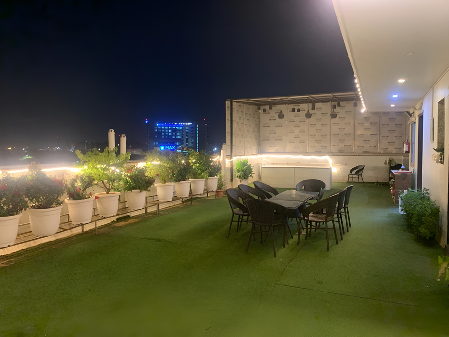 hotel aerostar gold near yashobhoomi