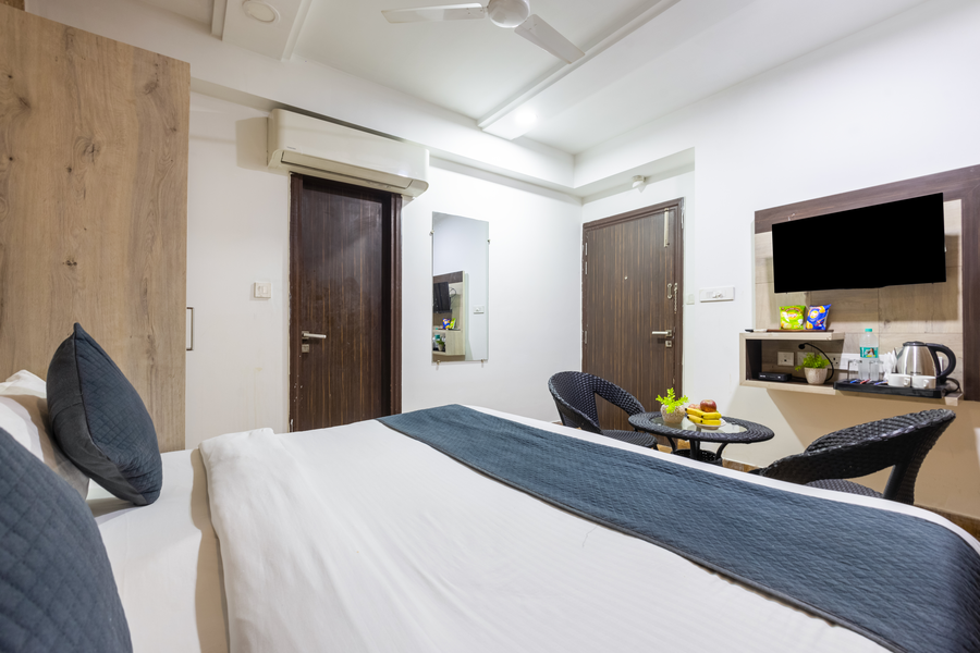 hotel aerostar gold near yashobhoomi