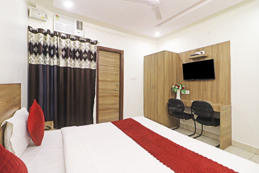 hotel aerostar gold near yashobhoomi