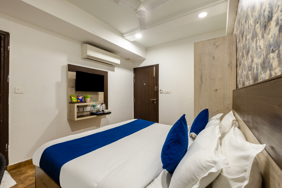 hotel aerostar gold near yashobhoomi