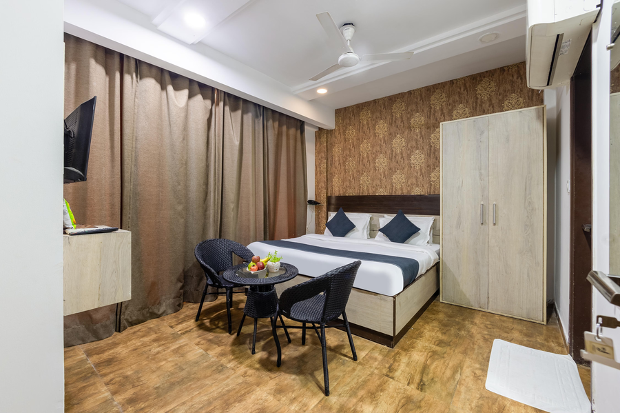 Hotel Aerostar Gold Near Yashobhoomi,Dwarka,4 star