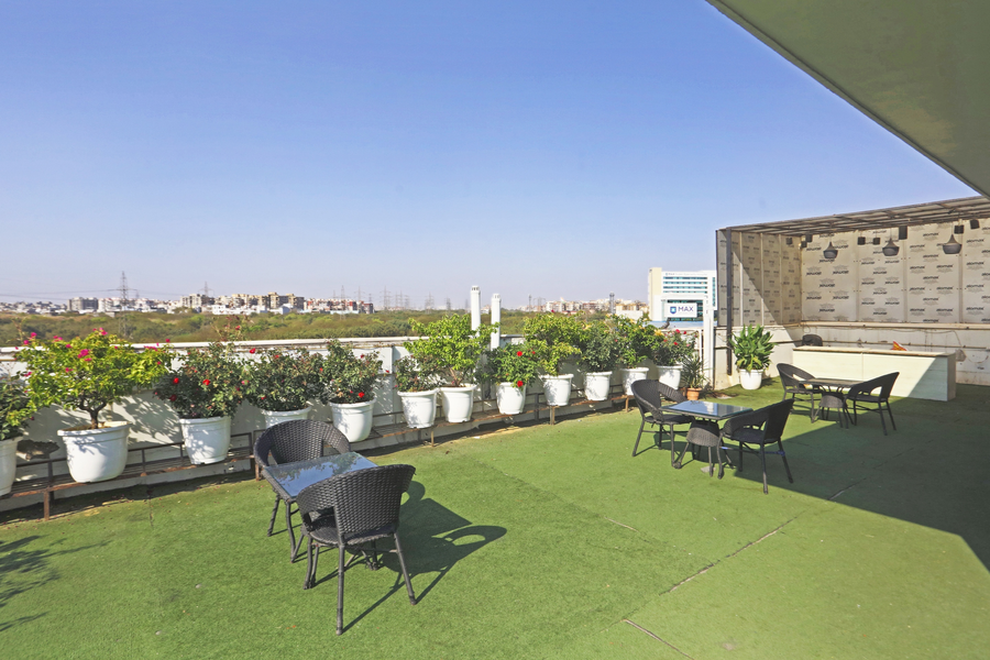 hotel aerostar gold near yashobhoomi
