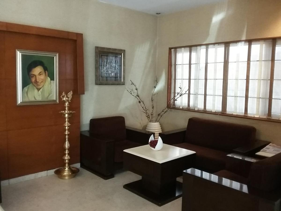 dr rajkumar international hotel