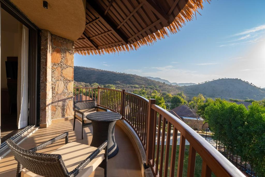 tree of life amara resorts and spa udaipur