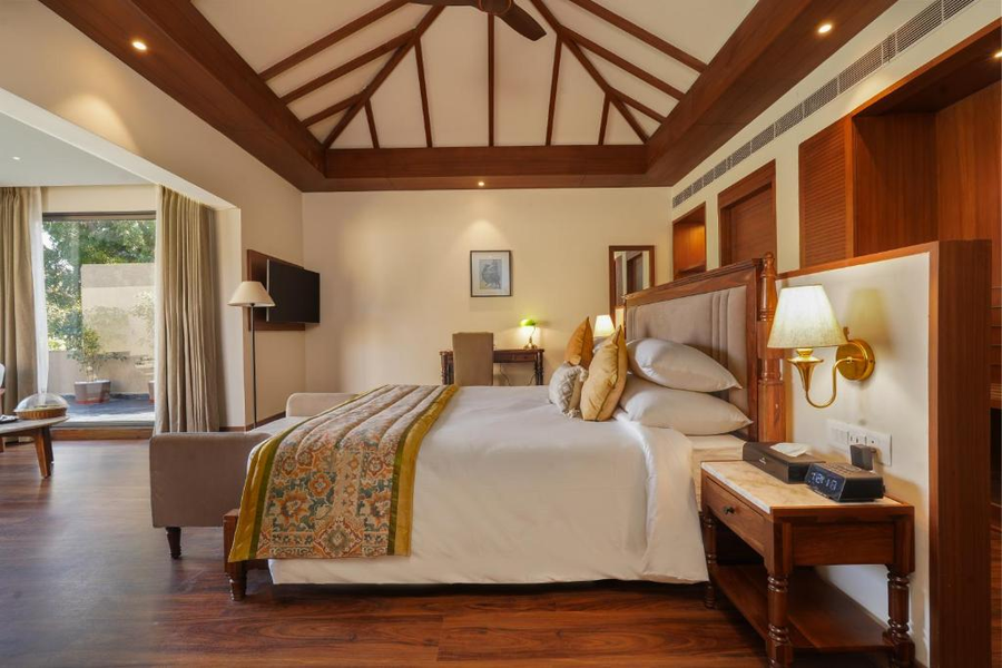 tree of life amara resorts and spa udaipur
