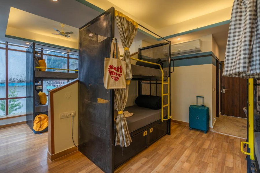 the hosteller mcleodganj bhagsu