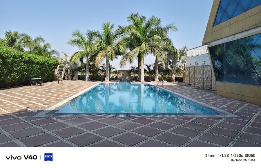 divyaras resort