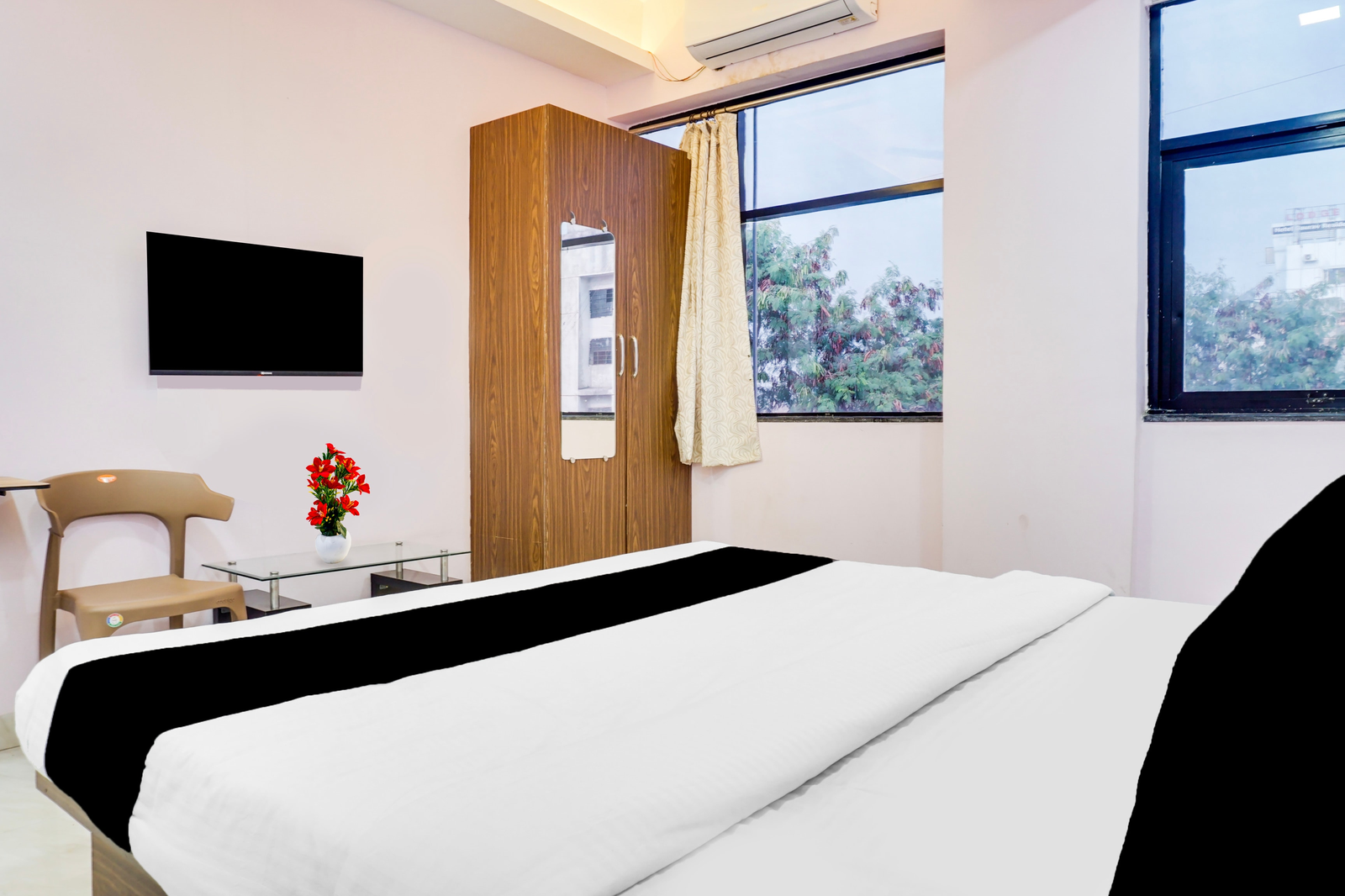 super collection o chandan nagar kharadi formerly kharadi inn