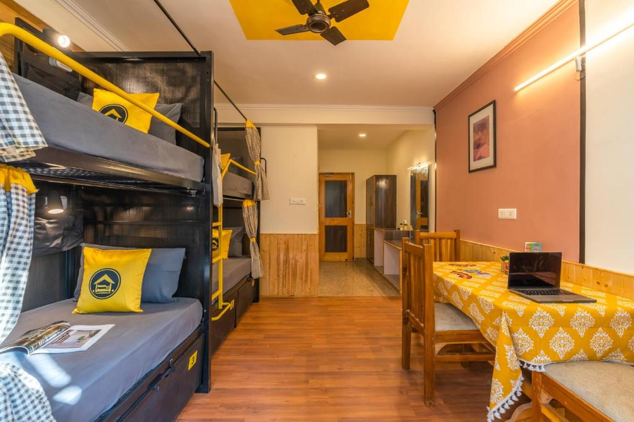 the hosteller manali old manali