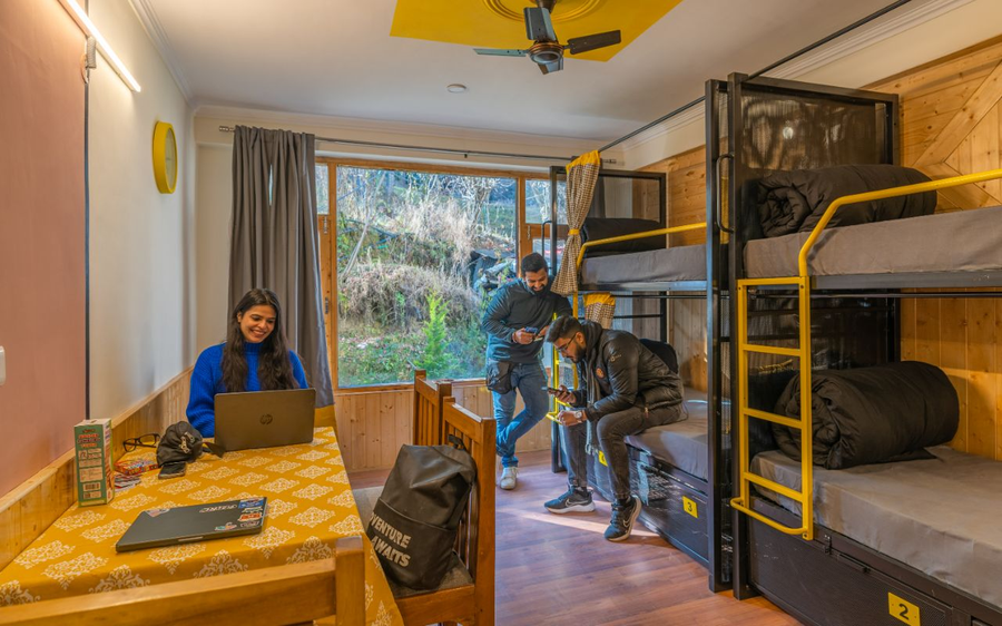 the hosteller manali old manali