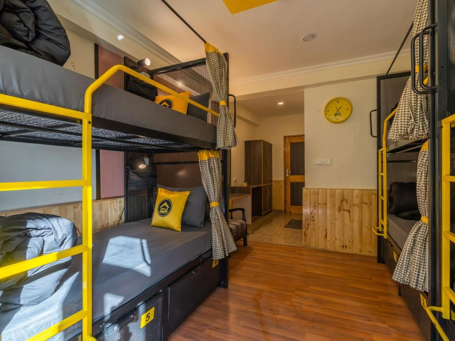 the hosteller manali old manali