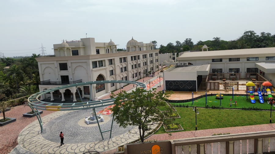 Haldi Kumkum Resort,,5 star
