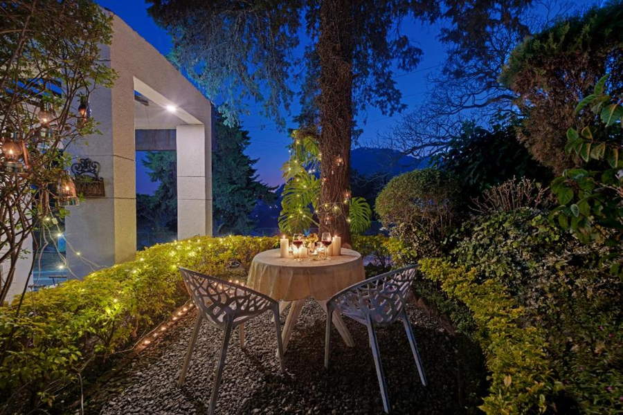 8fold pinecrest by larisa