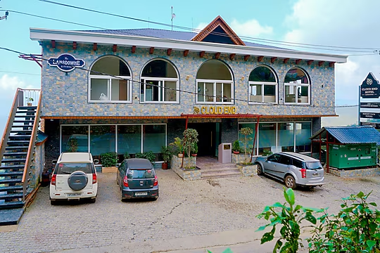 q nest hotel cloud end lansdowne