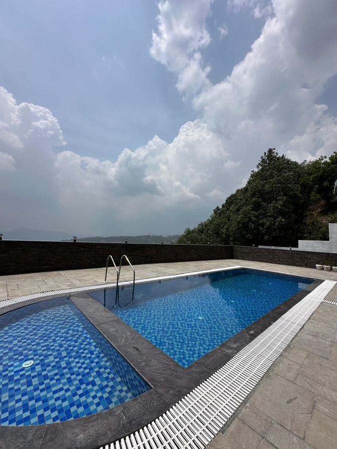 Hotel Cloud End,,3 star