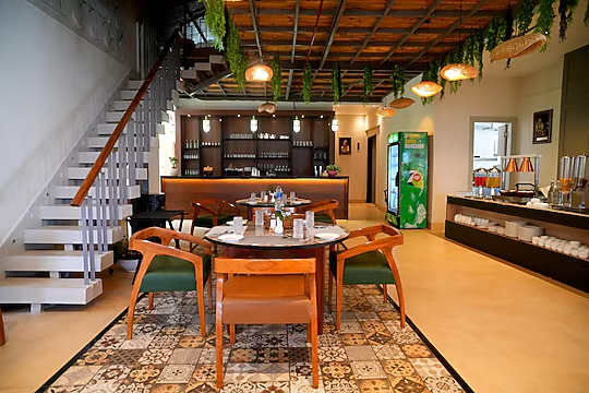 q nest hotel cloud end lansdowne