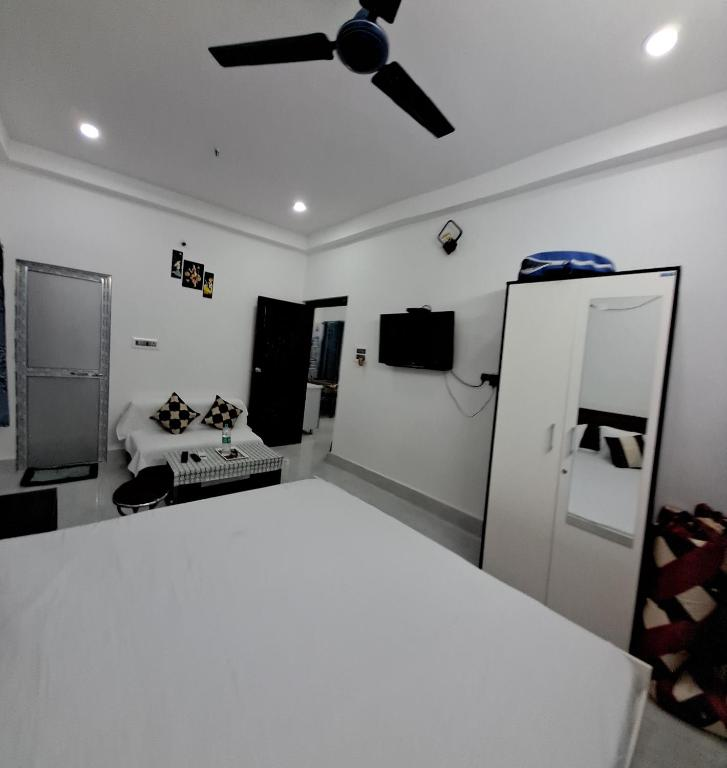 Diya Homestay,,2 star