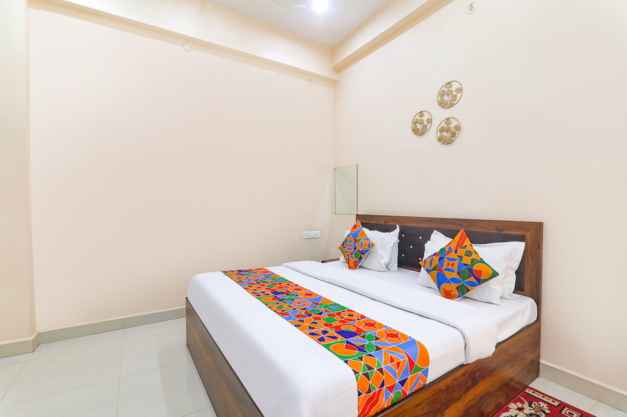 fabhotel rk palace