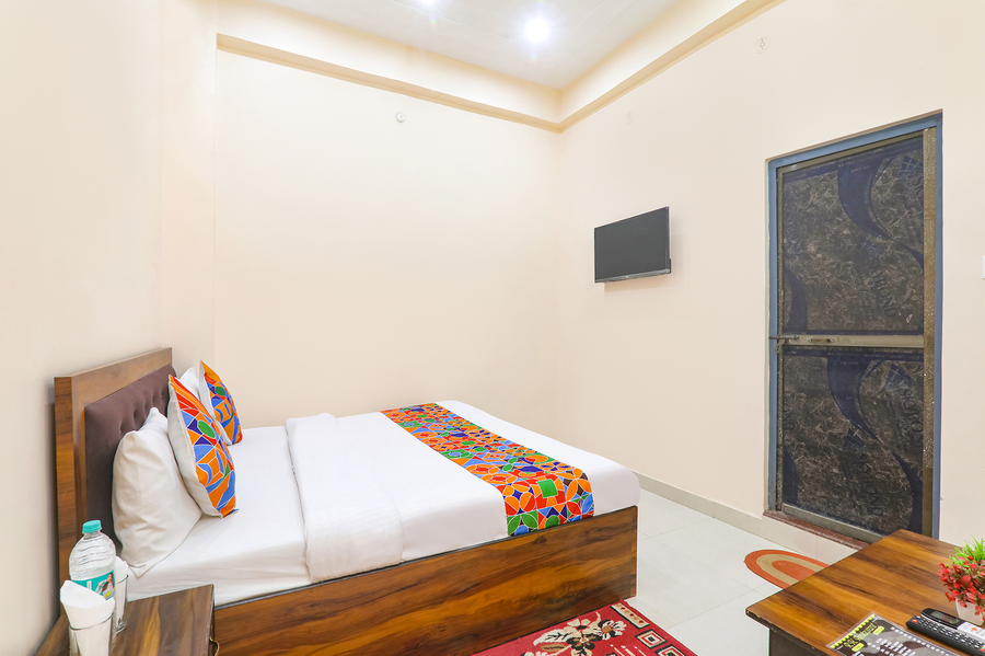 fabhotel rk palace
