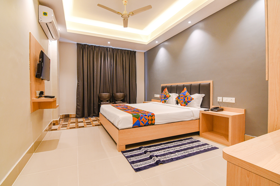 fabhotel jp nr sataragachhi railway station