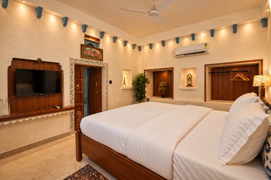 amoraya a lake view heritage haveli old city udaipur