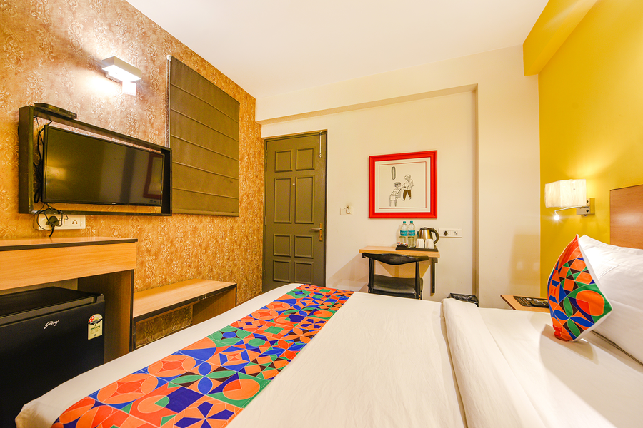 fabhotel old maple leaf