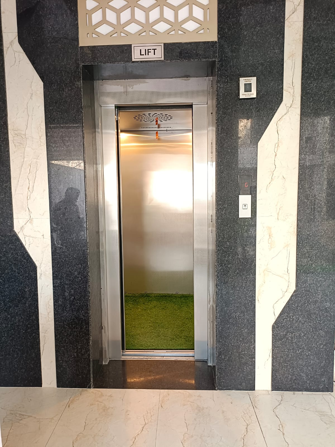 Hotel Chandigarh Heights,,3 star