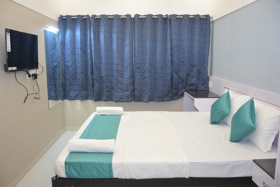 lotus rooms