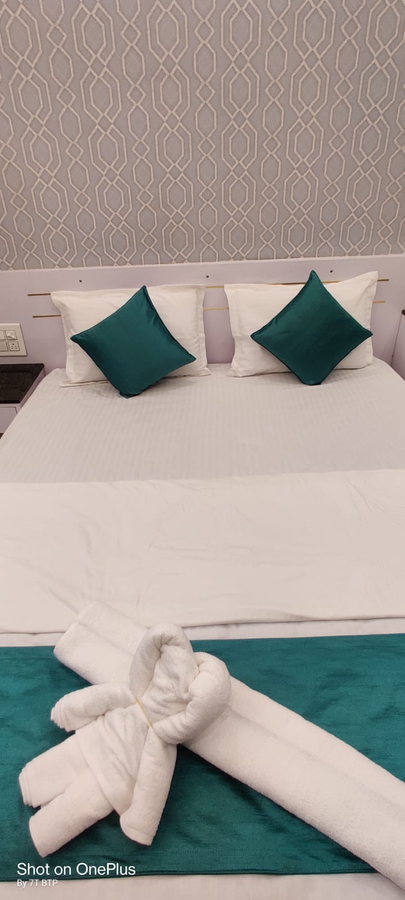 lotus rooms